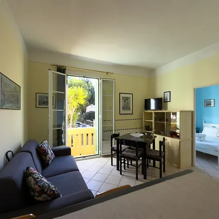 Depoilly 3 Pers Wifi Apartment *